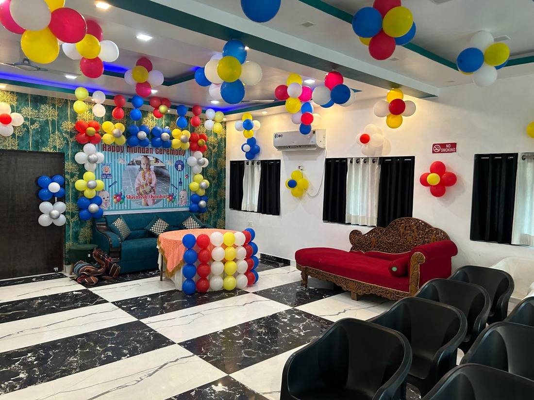 Party Hall Balloons Decoration